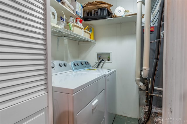 2084 Firebird Dr, Bellbrook, OH 45305 - laundry area with washing machine and clothes dryer
