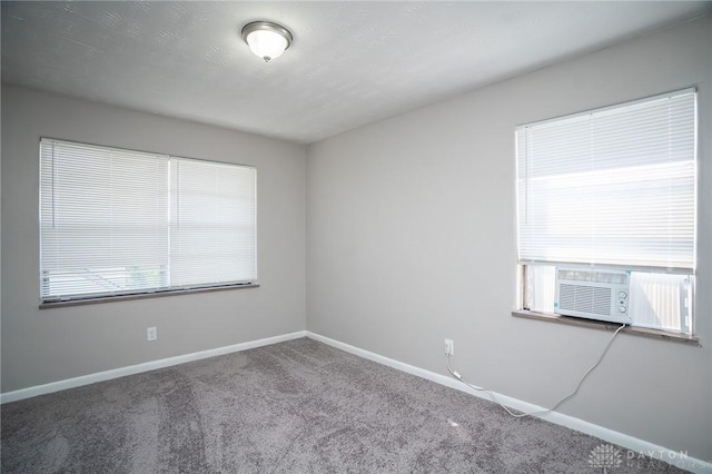2525 Lakeview Ave, Dayton, OH 45417 - spare room featuring carpet flooring and baseboards