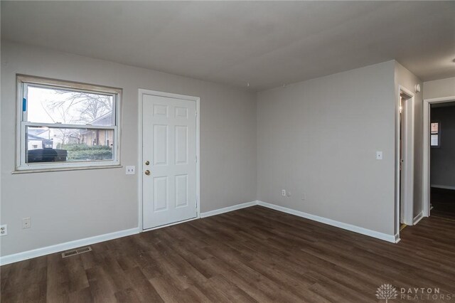 2525 Germantown St, Dayton, OH 45417 - unfurnished room featuring dark wood finished floors and baseboards