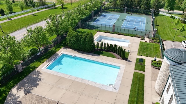 1591 Windham Ln, Beavercreek Township, OH 45385 - community pool with a tennis court