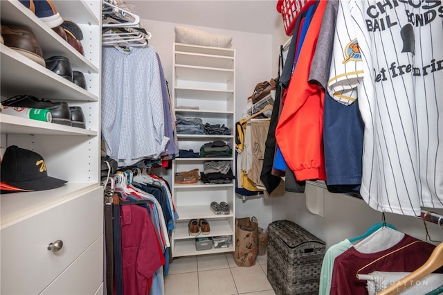 813 Timberlake Ct, Kettering, OH 45429 - walk in closet with tile patterned flooring