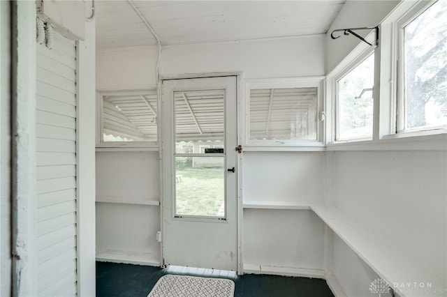 1000 Haviland Ave, Dayton, OH 45410 - view of entryway