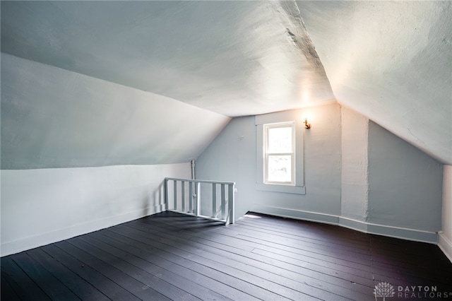 1000 Haviland Ave, Dayton, OH 45410 - bonus room featuring lofted ceiling, hardwood / wood-style flooring, and baseboards