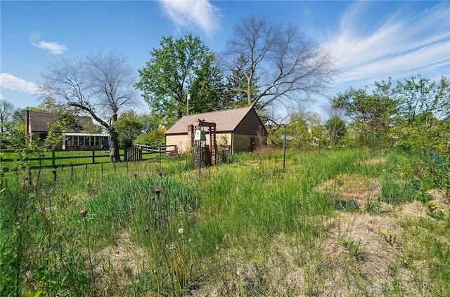 4207 Morningside Blvd, Dayton, OH 45432 - view of yard with fence