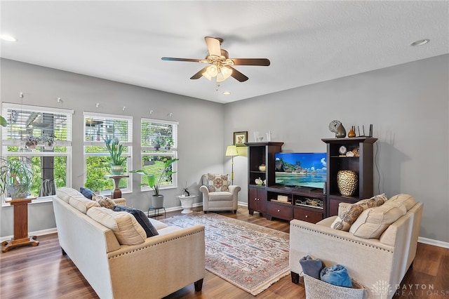 40 Shady Pines Ave, Springboro, OH 45066 - living room featuring ceiling fan, baseboards, wood finished floors, and recessed lighting