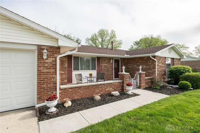 135 Coach Dr, Tipp City, OH 45371 - photo 3