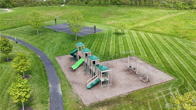 9378 Oak Brook Dr, Clearcreek Twp, OH 45458 - drone / aerial view