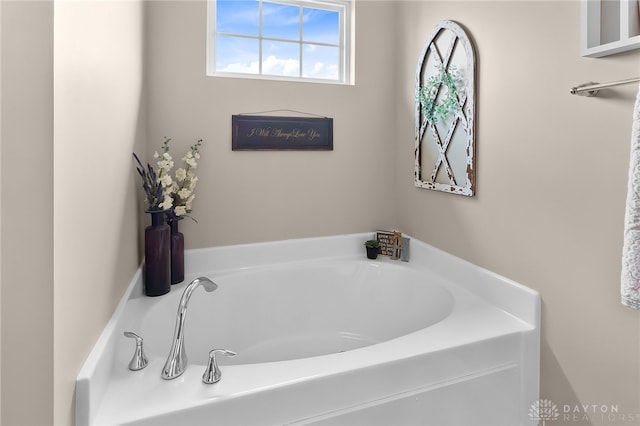 9378 Oak Brook Dr, Clearcreek Twp, OH 45458 - bathroom with a garden tub