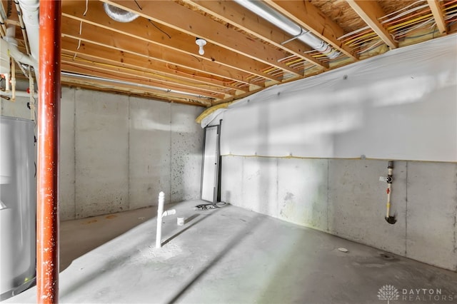 9378 Oak Brook Dr, Clearcreek Twp, OH 45458 - unfinished below grade area with water heater