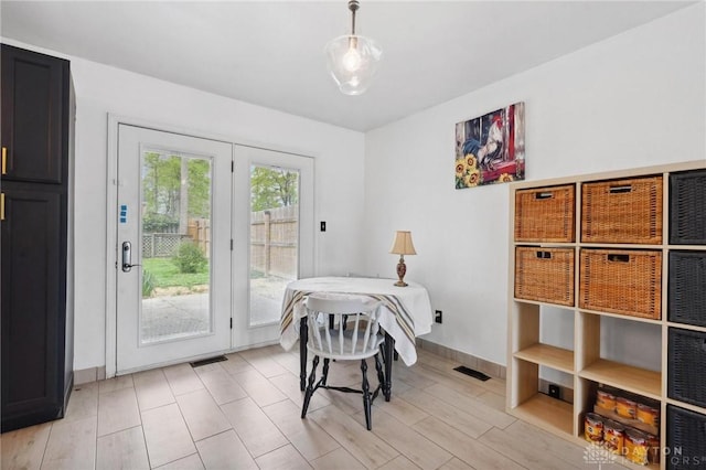 living area with baseboards