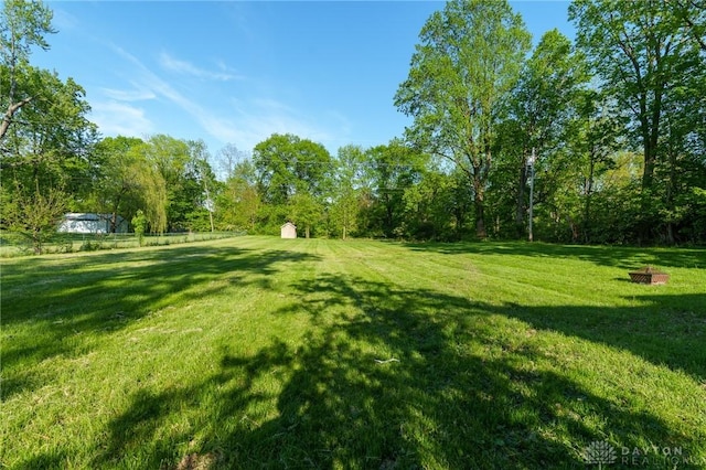 2182 La Grange Rd, Beavercreek, OH 45431 - view of grassy yard