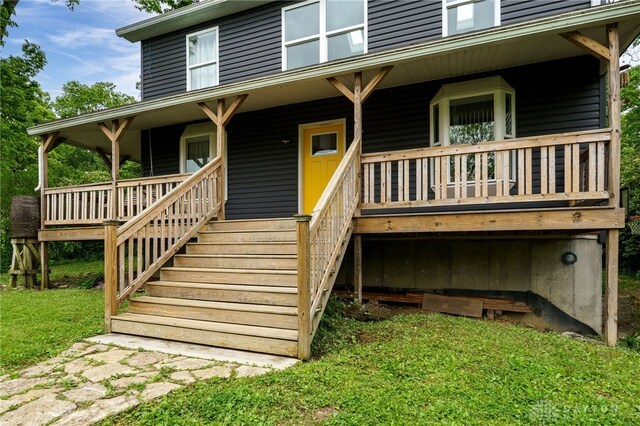 1803 Resor Rd, Fairfield, OH 45014 - property entrance with covered porch and a lawn