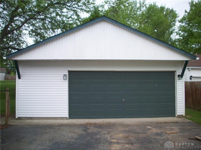 1258 Arlington Dr, Xenia, OH 45385 - photo 8