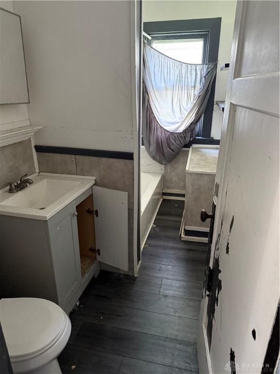 90 S Sperling Ave Unit 88, Dayton, OH 45403 - full bathroom with hardwood / wood-style floors, vanity, and toilet
