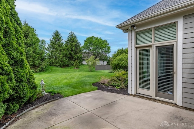 1154 Club View Dr, Centerville, OH 45458 - view of patio