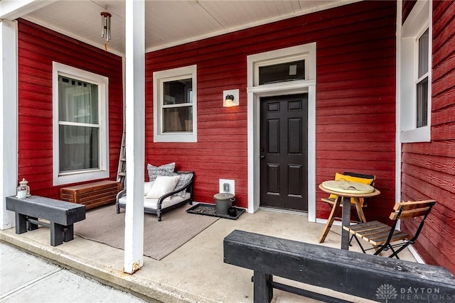 320 N Mechanic St, Lebanon, OH 45036 - entrance to property featuring covered porch