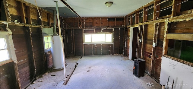 miscellaneous room featuring water heater