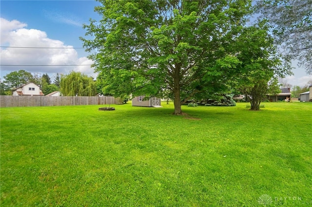 56 W Xenia St, Jamestown Vlg, OH 45335 - view of yard featuring a storage shed and an outdoor structure