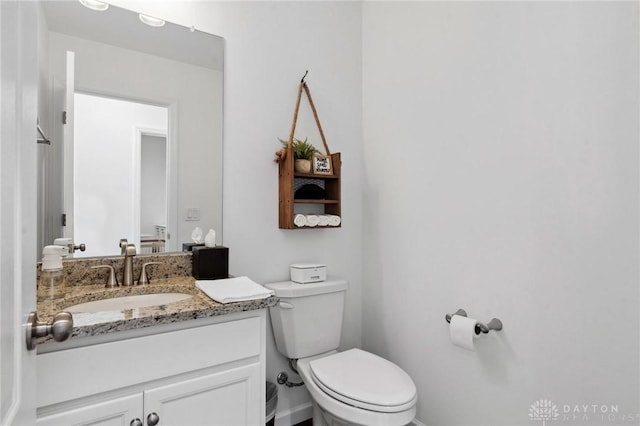 4061 Woodland Ridge Ct, Bellbrook, OH 45440 - half bath featuring toilet, vanity, and baseboards