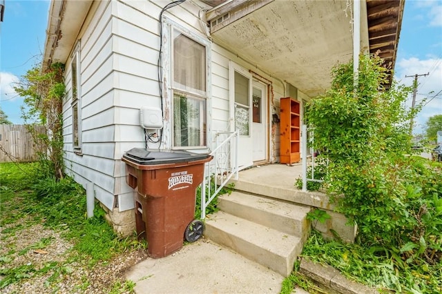 318 E Main St, Bradford, OH 45308 - entrance to property with fence
