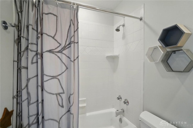 2731 Cleinview Ave Unit 2, Cincinnati, OH 45206 - bathroom featuring shower / bath combo and toilet