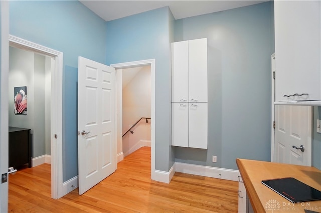 2731 Cleinview Ave Unit 2, Cincinnati, OH 45206 - office space with light wood finished floors and baseboards