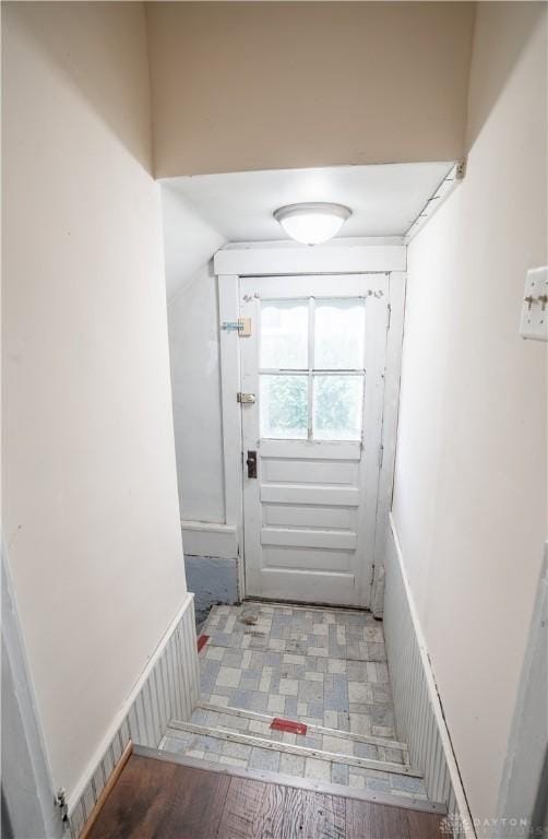 20 N 10th St, Miamisburg, OH 45342 - view of entryway