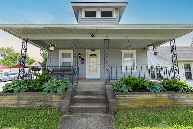 2526 Saint Charles Ave, Dayton, OH 45410 - view of front facade with covered porch
