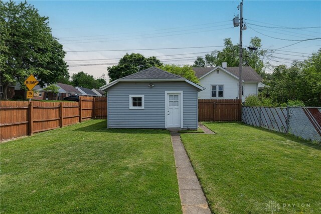 2526 Saint Charles Ave, Dayton, OH 45410 - fenced backyard featuring an outdoor structure