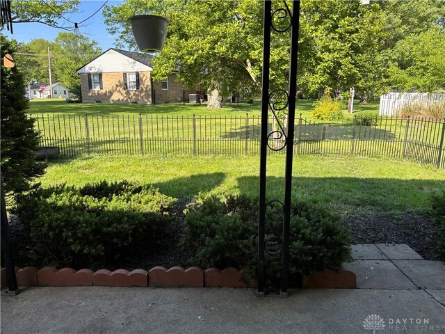320 San Mar Gale Dr, Sabina, OH 45169 - photo 13
