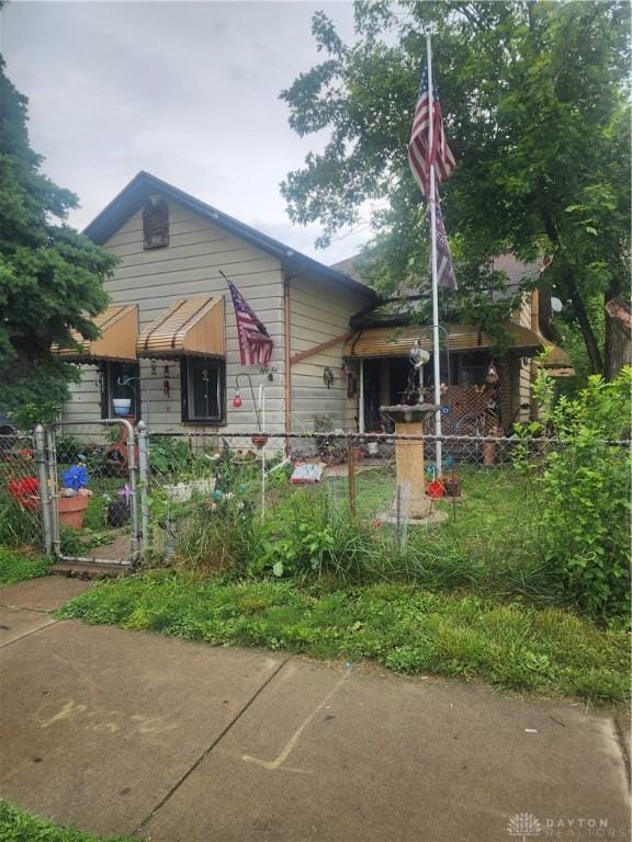 56 Mcreynolds St, Dayton, OH 45403 - photo 1