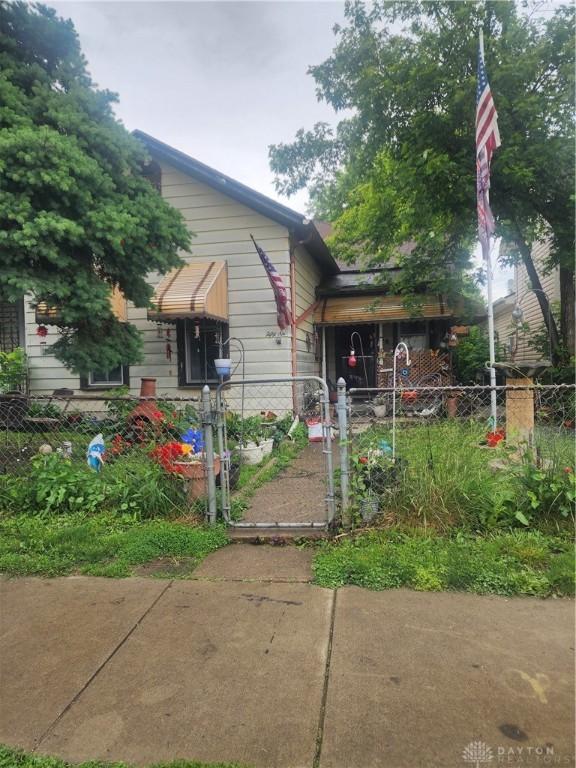 56 Mcreynolds St, Dayton, OH 45403 - photo 2