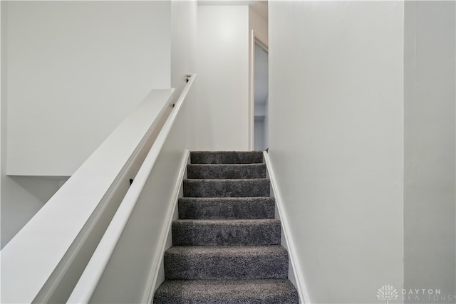 9670 Centerville Creek Ln, Washington Twp, OH 45458 - view of staircase