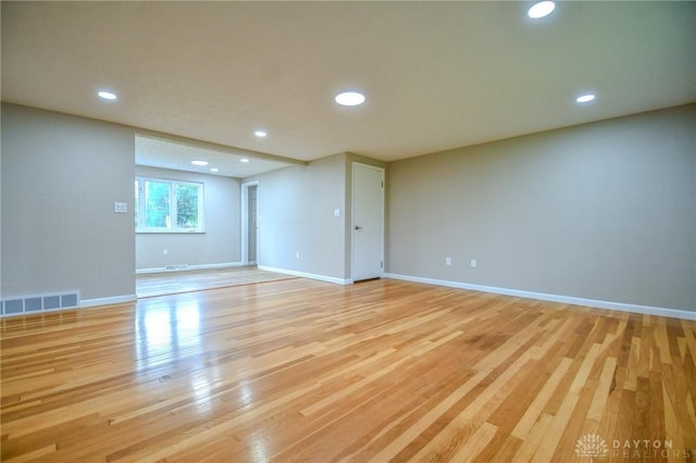 3653 Cloverdale Rd, Medway, OH 45341 - empty room featuring light wood-style floors, baseboards, and recessed lighting