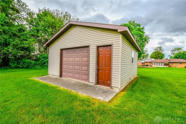 3653 Cloverdale Rd, Medway, OH 45341 - view of garage