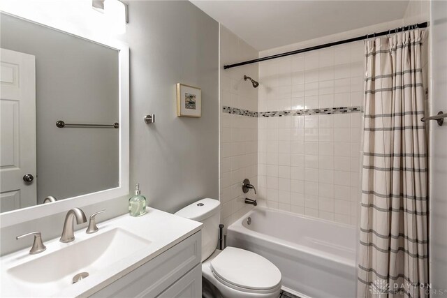 9492 Colegate Way, West Chester, OH 45011 - bathroom featuring vanity, toilet, and shower / bath combination with curtain