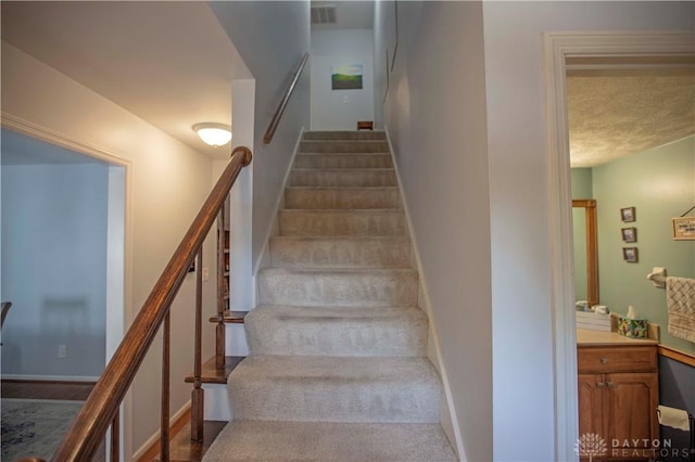 40 Nicholson Ct, Washington Twp, OH 45459 - view of stairs