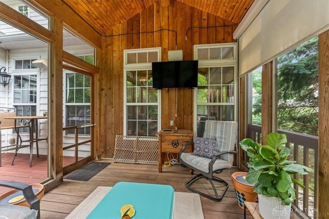 1422 Shawnee Run Dr, Maineville, OH 45039 - sunroom with vaulted ceiling and plenty of natural light