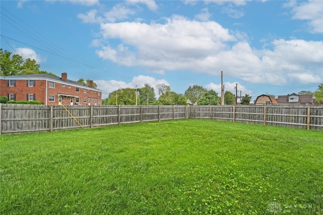 1525 Forrer Blvd, Kettering, OH 45420 - view of yard