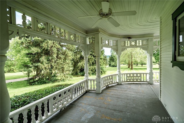 5894 Hamilton Lebanon Rd, Monroe, OH 45044 - unfurnished sunroom with a ceiling fan