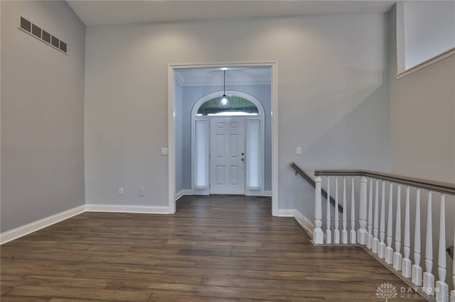 3085 State Route 122, Springboro, OH 45005 - entrance foyer featuring dark wood-style floors and baseboards