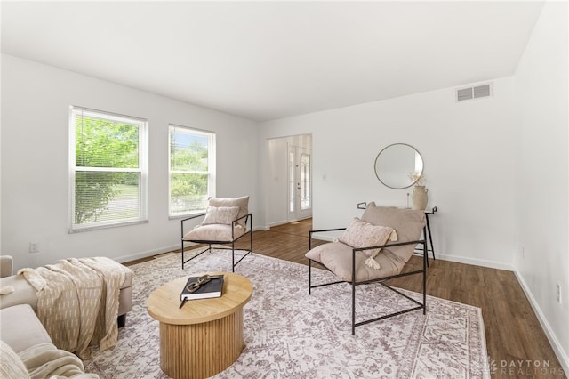 4513 Silver Oak St, Dayton, OH 45424 - living area featuring wood finished floors and baseboards