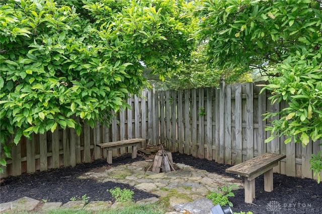 2866 Fence Stone Ct, Dayton, OH 45458 - view of yard