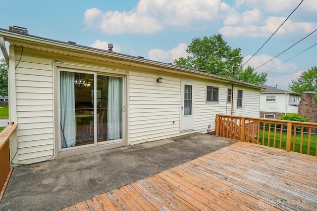 720 Boylston St, Middletown, OH 45044 - view of wooden deck