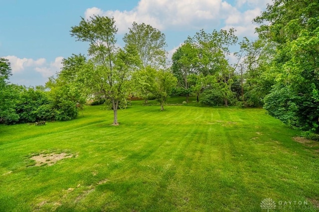 720 Boylston St, Middletown, OH 45044 - view of grassy yard