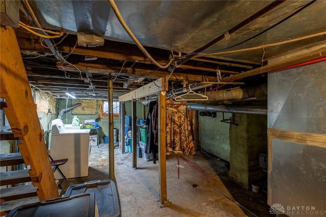 291 S W St, Xenia, OH 45385 - basement with washing machine and clothes dryer