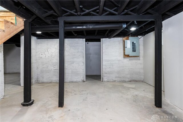 4370 Dayton Liberty Rd, Dayton, OH 45417 - unfinished below grade area featuring electric panel