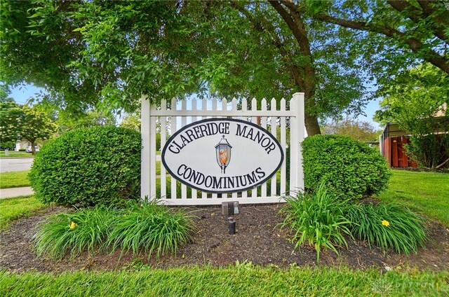 729 Clareridge Ln, Dayton, OH 45458 - view of community / neighborhood sign