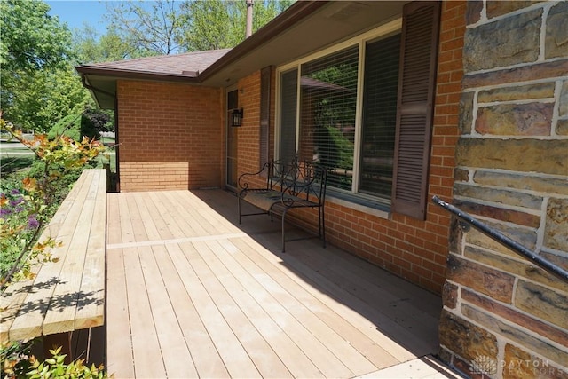 10520 Grand Vista Dr, Dayton, OH 45458 - view of wooden deck