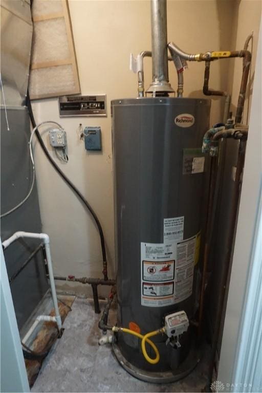 10520 Grand Vista Dr, Dayton, OH 45458 - utility room with water heater